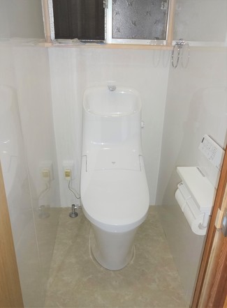 岐阜県瑞穂市ヨシダホームによる、松浦様邸のトイレ工事